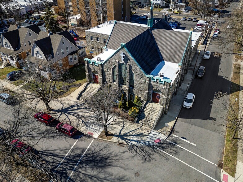 23 Frazer Ave, Collingswood, NJ à vendre - Photo de l’immeuble – Image 3 sur 10