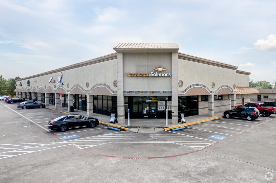 5730 W Broadway St, Pearland, TX à louer - Photo de l’immeuble – Image 2 sur 4