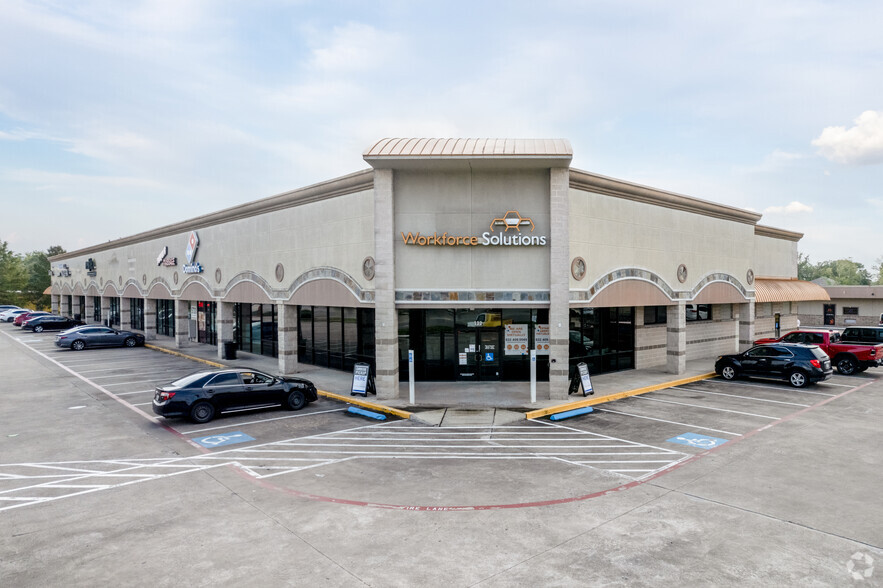 5730 W Broadway St, Pearland, TX à louer - Photo de l’immeuble – Image 3 sur 6