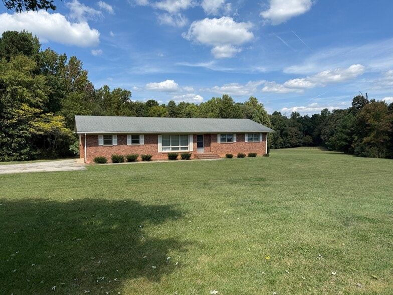 8042 N NC HWY 150 E, Terrell, NC à vendre - Photo principale – Image 1 sur 3