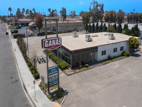 2121 N Oxnard Blvd, Oxnard, CA à louer Aérien– Image 2 sur 12