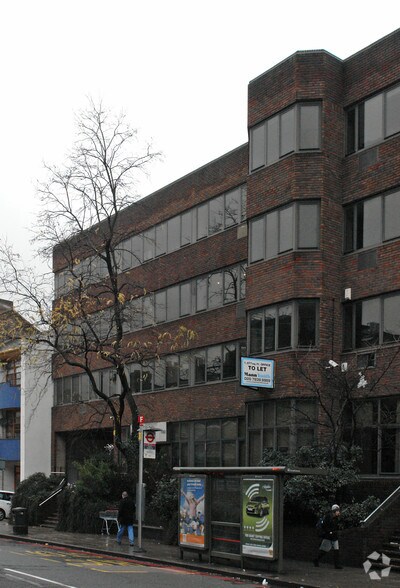 178-182 Upper Richmond Rd, Londres à louer - Photo de l’immeuble – Image 3 sur 8