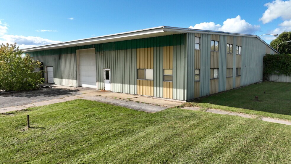 495 Casemaster Dr, Rose City, MI à vendre - Photo de l’immeuble – Image 2 sur 12