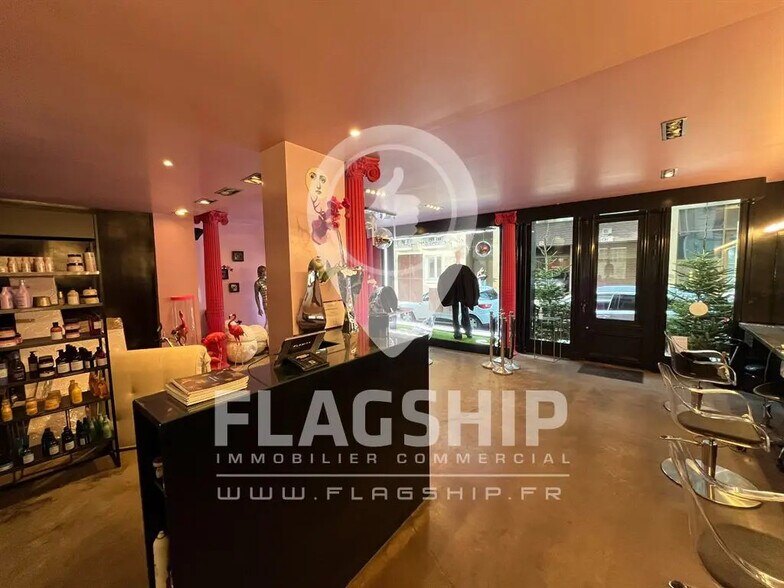 Local commercial dans Paris à louer - Photo de l’immeuble – Image 3 sur 8