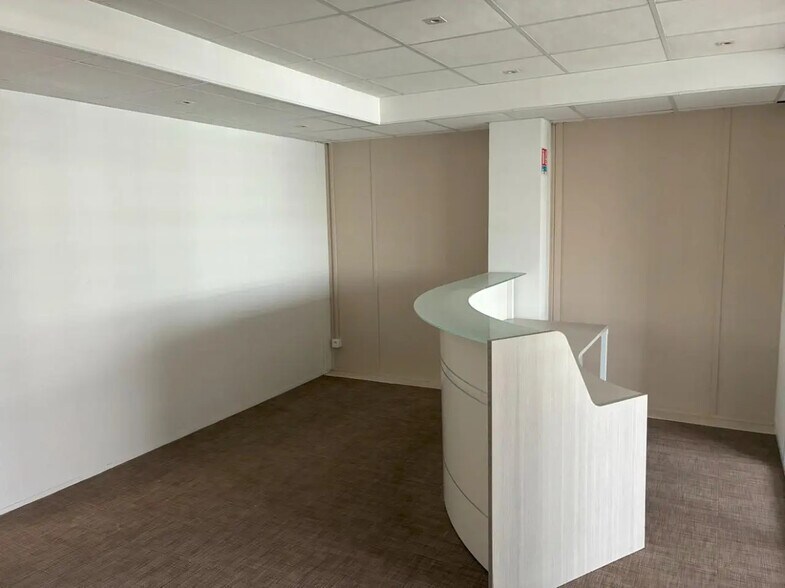 Bureau dans Nice à louer - Photo de l’immeuble – Image 2 sur 7