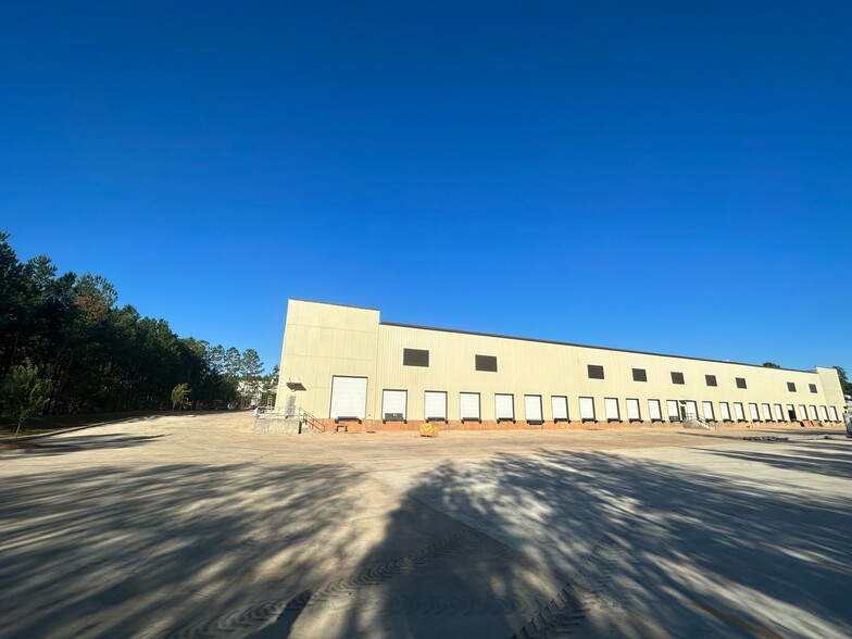 401 Northpointe, Covington, LA à vendre - Photo de l’immeuble – Image 2 sur 10