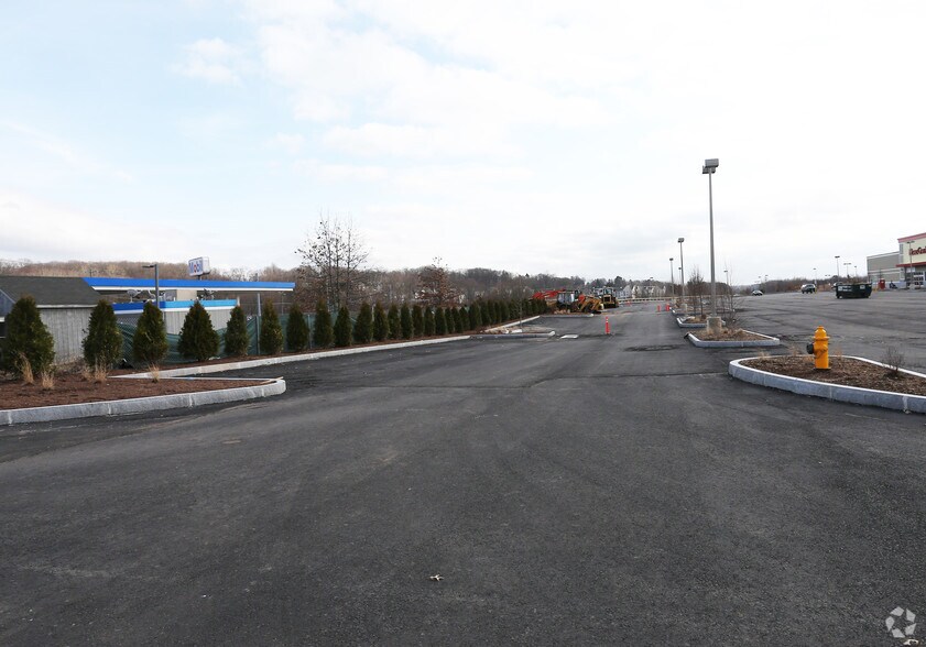 3 Executive Blvd, Southington, CT à louer - Photo de l’immeuble – Image 2 sur 7