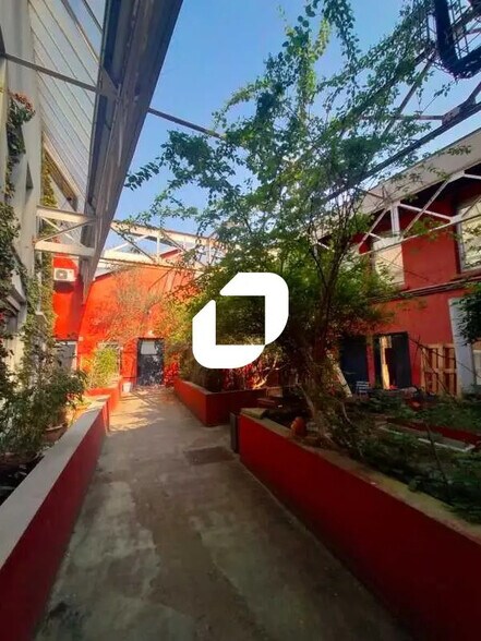 Bureau dans Montreuil à vendre - Photo de l’immeuble – Image 1 sur 10