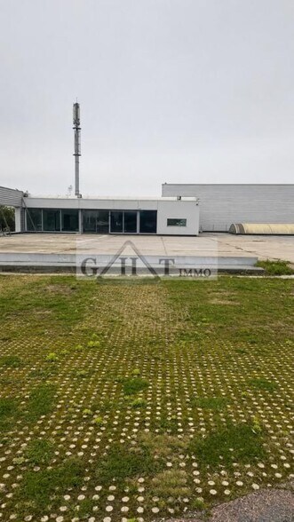 Industriel/Logistique dans Les Pavillons-sous-Bois à louer - Photo de l’immeuble – Image 2 sur 3