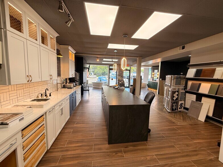 7185 Lee Hwy, Falls Church, VA à vendre - Photo de l’immeuble – Image 3 sur 6
