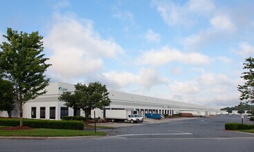 2700 N Hutchison-McDonald, Charlotte, NC à louer Photo intérieure– Image 1 sur 1