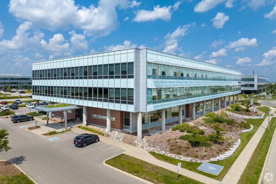295 Hagey Blvd, Waterloo, ON à louer - Photo de l’immeuble – Image 1 sur 5