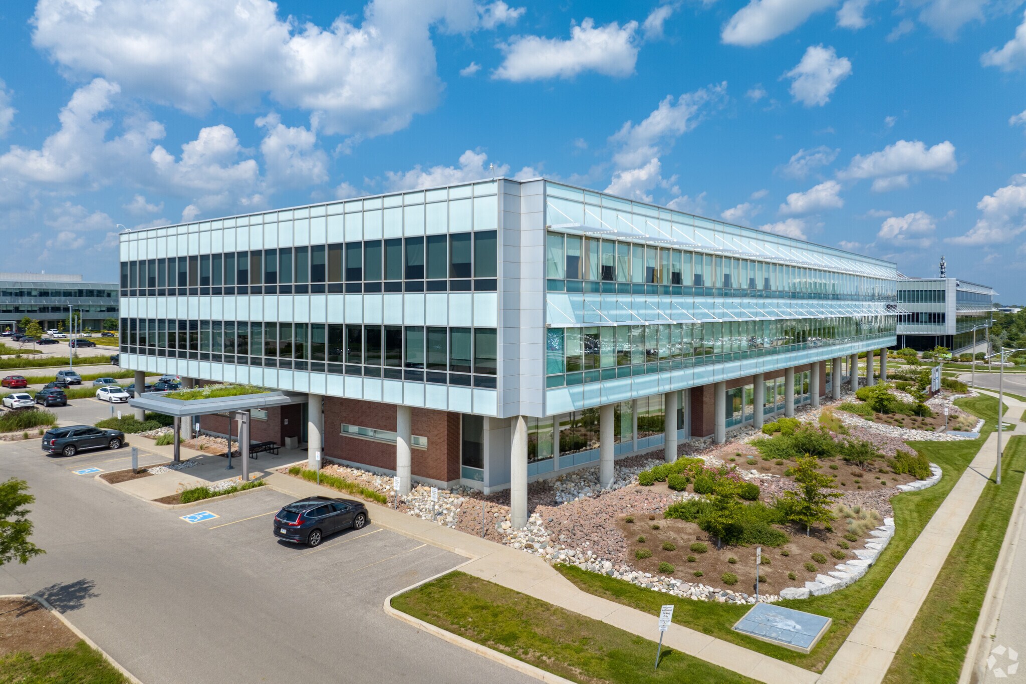 295 Hagey Blvd, Waterloo, ON à louer Photo de l’immeuble– Image 1 sur 6