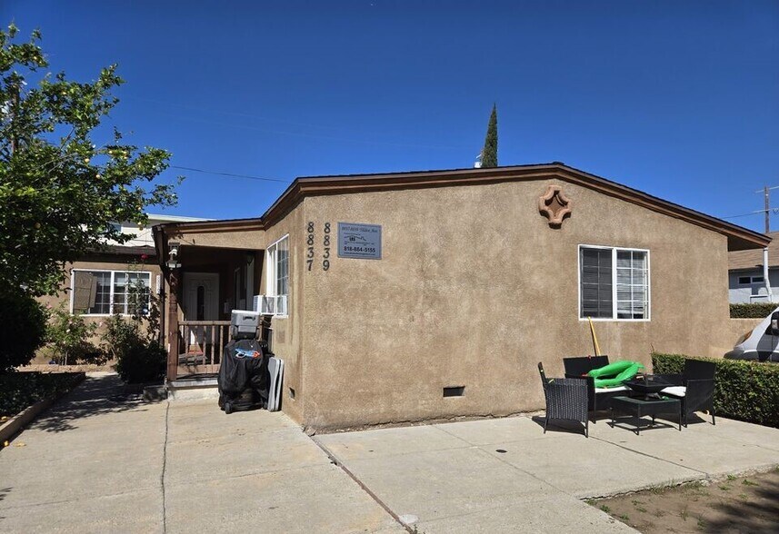 8837 Tilden Ave, Panorama City, CA à vendre - Photo de l’immeuble – Image 2 sur 18
