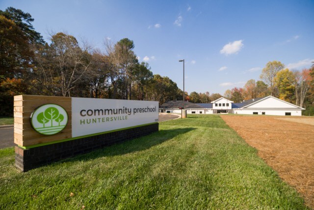 10205 Sam Furr Rd, Huntersville, NC à vendre - Photo de l’immeuble – Image 2 sur 7