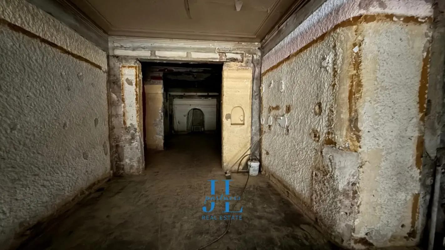 Local commercial dans Bordeaux à louer Photo de l’immeuble– Image 1 sur 6