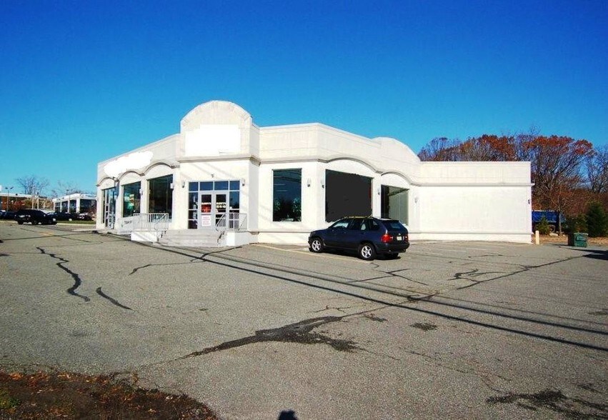 400 Rte 17, Upper Saddle River, NJ à louer - Photo de l’immeuble – Image 2 sur 5