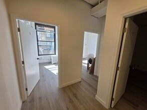 224 W 35th St, New York, NY à louer Photo intérieure– Image 1 sur 2