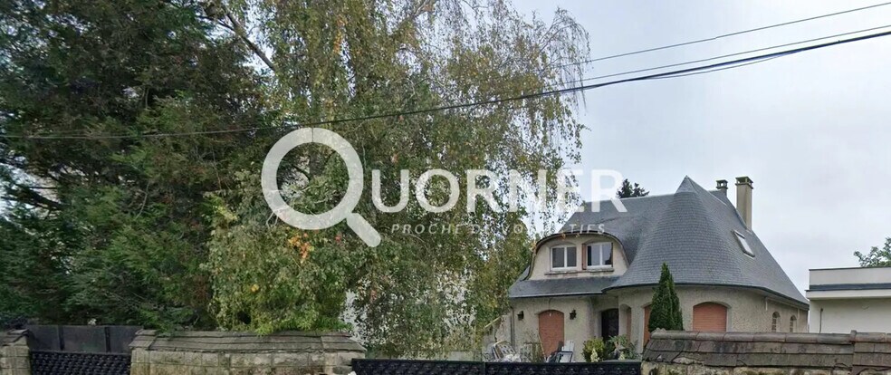 Local d’activités dans Houilles à louer - Photo de l’immeuble – Image 2 sur 5