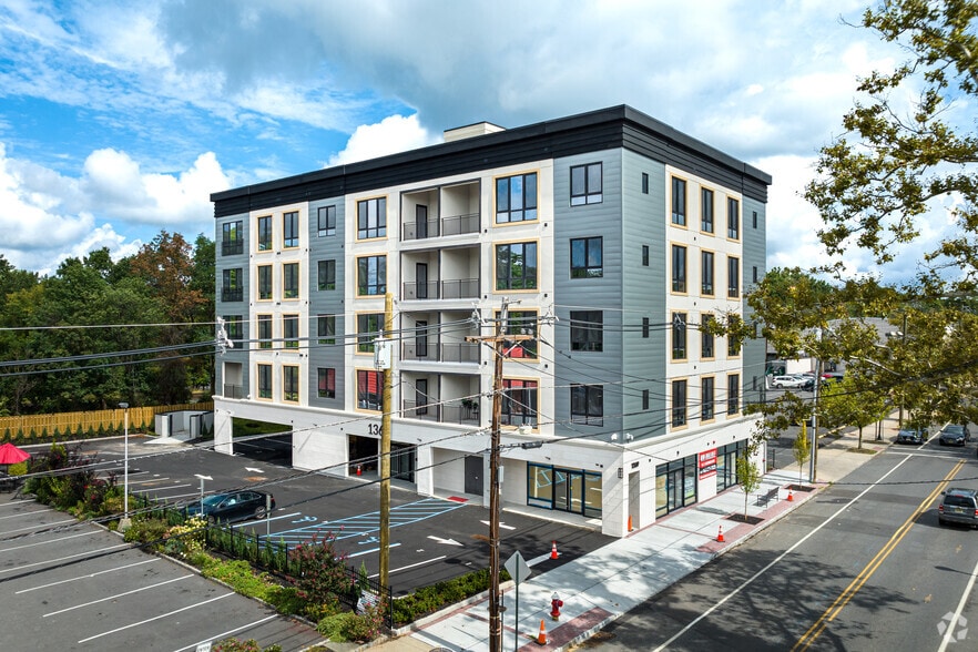 1369-1403 South Ave, Plainfield, NJ à louer - Photo principale – Image 1 sur 13
