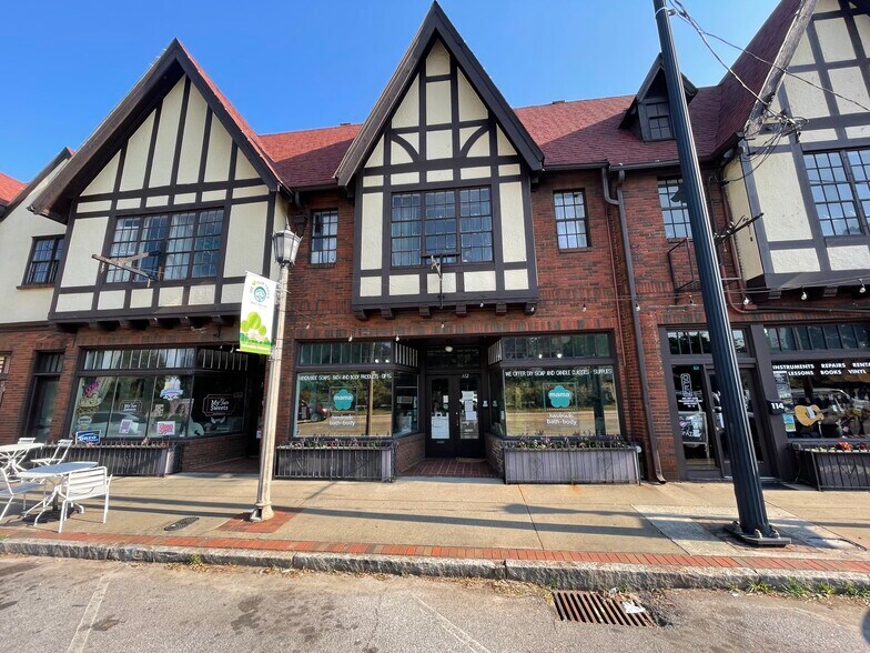 106-128 N Avondale Rd, Avondale Estates, GA à louer - Photo de l’immeuble – Image 3 sur 3