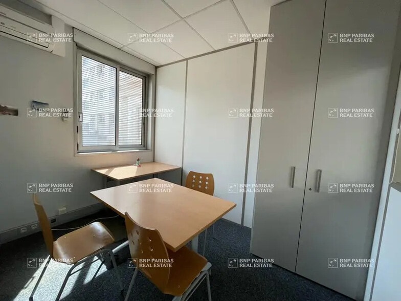 17-19 Rue Jean Bourgey, Villeurbanne à louer - Photo intérieure – Image 3 sur 12