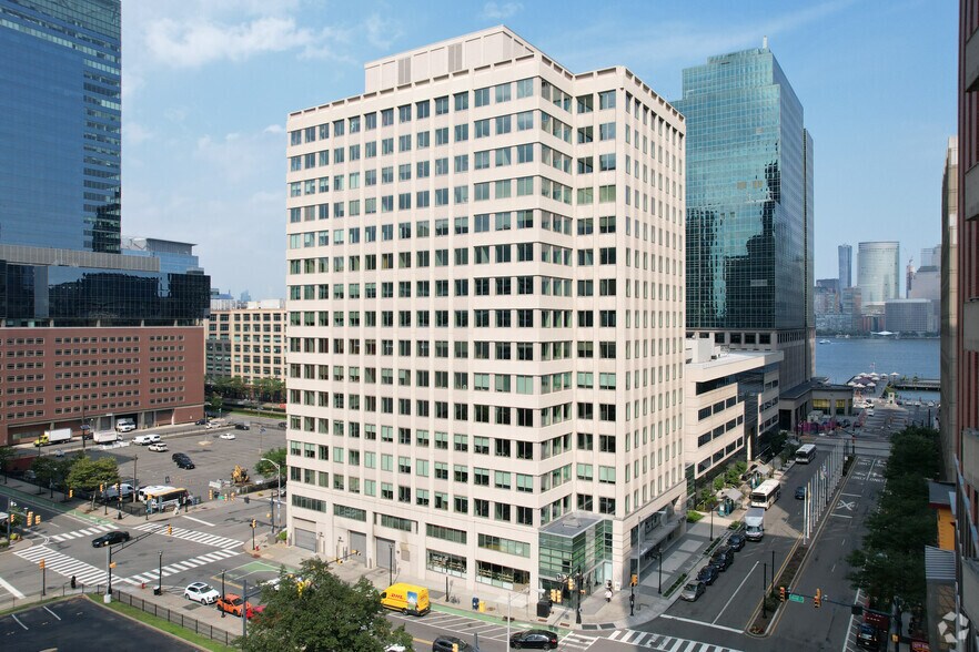 30 Montgomery St, Jersey City, NJ à louer - Photo de l’immeuble – Image 2 sur 11