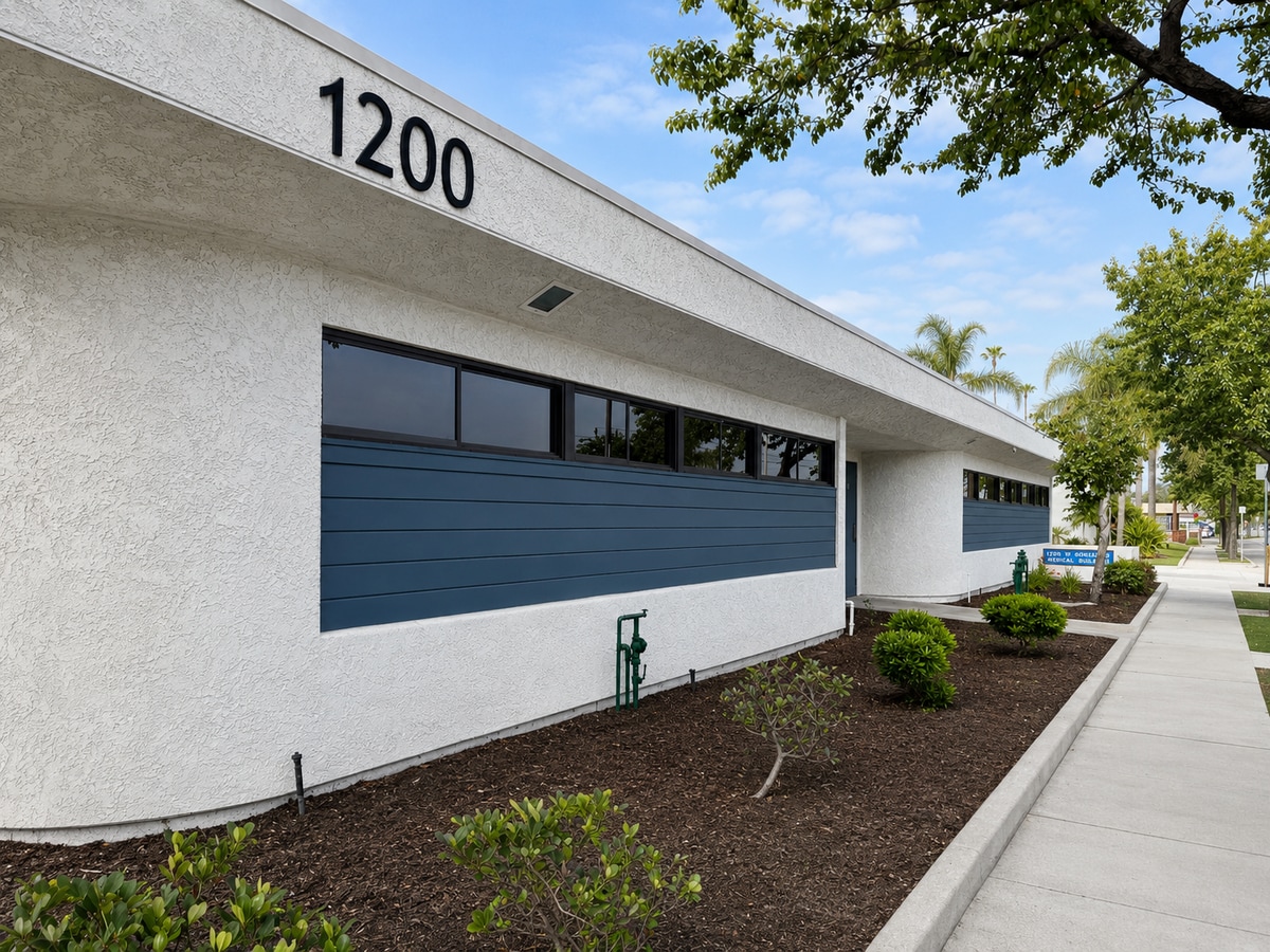 1200 W Gonzales Rd, Oxnard, CA 93036 - Lot 100 - - Photo intérieure - Image 2 of 4
