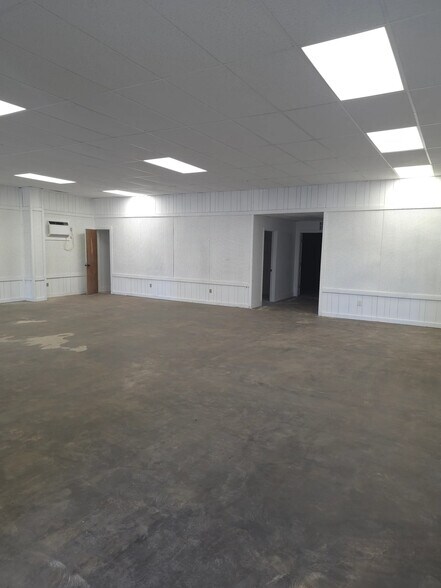 2114 Iron Man Rd, Hartselle, AL à louer - Photo intérieure – Image 2 sur 3