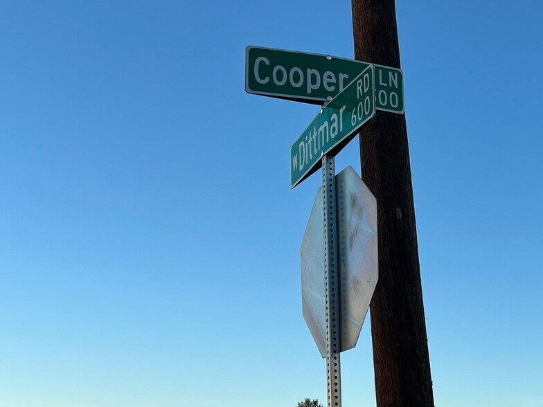 7804 Cooper Ln, Austin, TX à vendre - Photo de l’immeuble – Image 3 sur 26