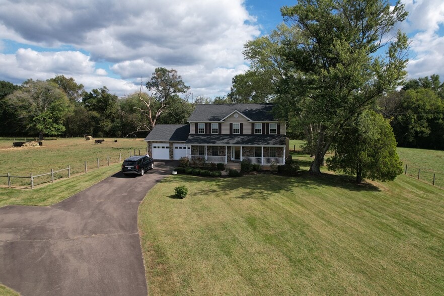 15205 Fleetwood Dr, Nokesville, VA à vendre - Photo principale – Image 3 sur 13