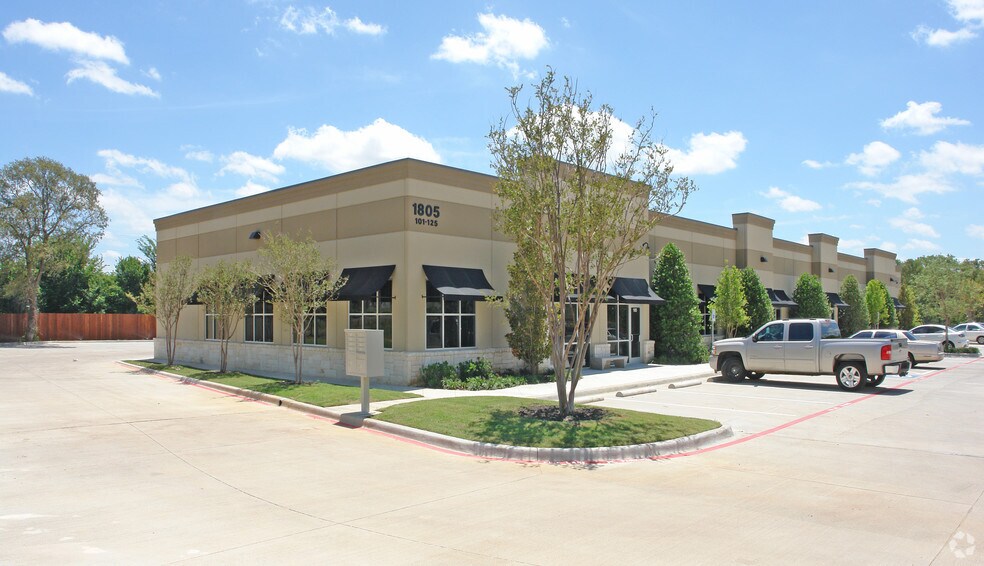 1805 Owen Ct, Mansfield, TX à louer - Photo de l’immeuble – Image 2 sur 7