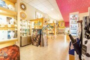 Interior local