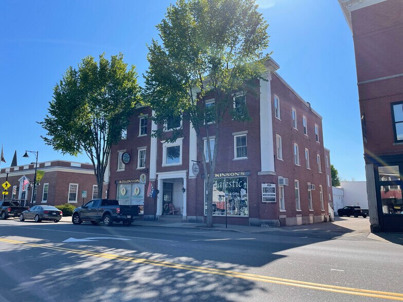 209 Main St, Saco, ME à louer - Photo de l’immeuble – Image 3 sur 10