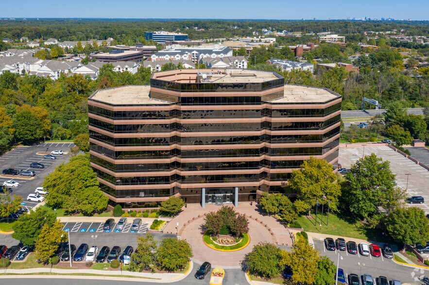 11350 Random Hills Rd, Fairfax, VA à louer - Aérien – Image 3 sur 12