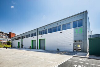 Plus de détails pour 103 Barton Dock Rd, Manchester - Industriel/Logistique à louer