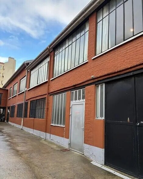 81 Rue Romain Rolland, Les Lilas à louer - Photo de l’immeuble – Image 2 sur 4