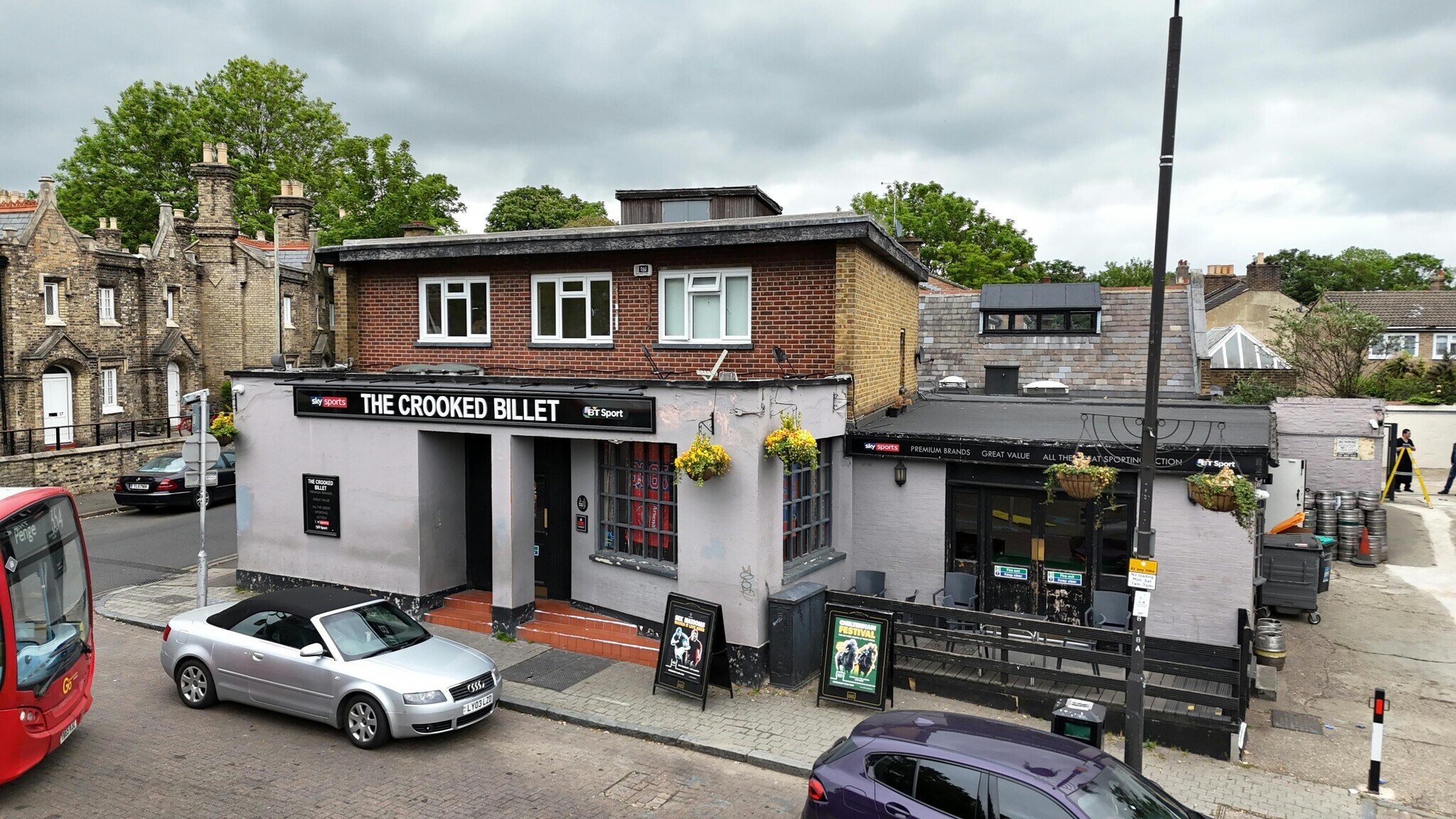 99 High St, Londres à vendre Photo principale– Image 1 sur 10