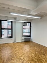 147 W 35th St, New York, NY à louer Photo intérieure– Image 1 sur 5