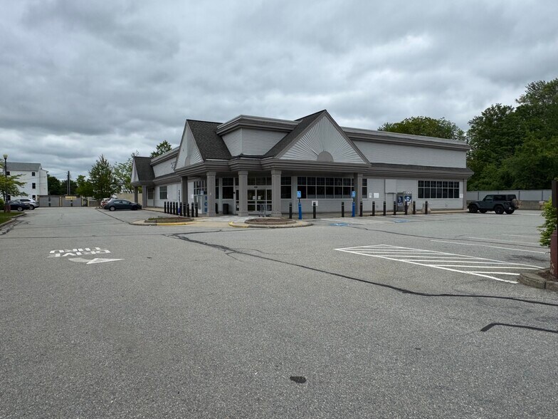 14 Peterborough St, Jaffrey, NH à louer - Photo principale – Image 1 sur 3