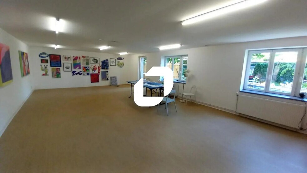 Bureau dans Roubaix à louer - Photo de l’immeuble – Image 3 sur 6