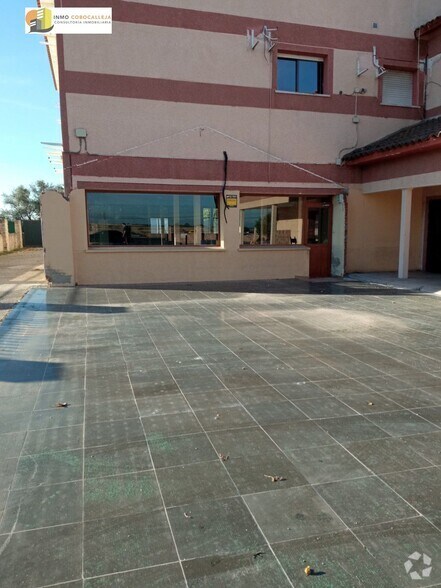 Local commercial dans Serranillos del Valle, Madrid à vendre - Photo de l’immeuble – Image 3 sur 12