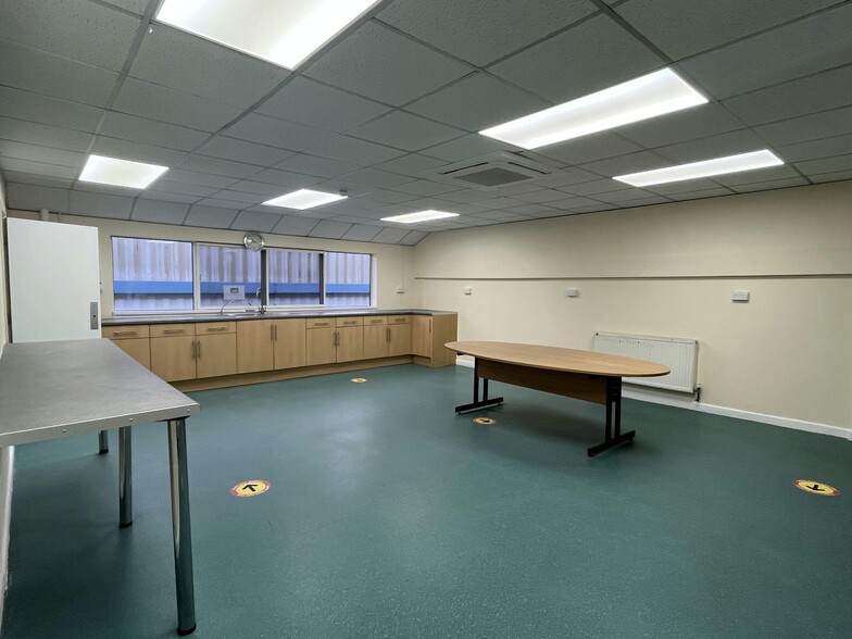 10 Granville Way, Bicester à louer - Photo de l’immeuble – Image 3 sur 23