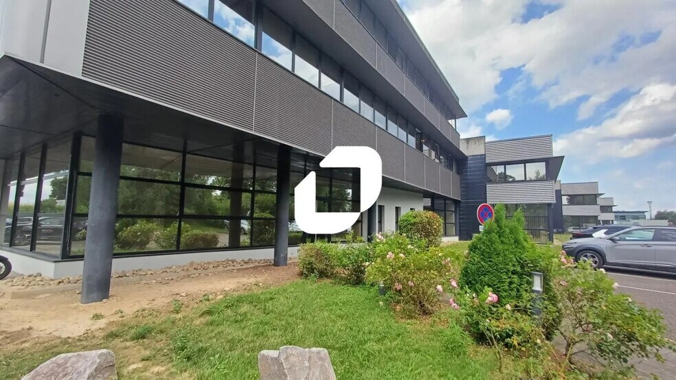 1 Rue Du Dépôt, Niederhausbergen à louer - Photo de l’immeuble – Image 1 sur 7