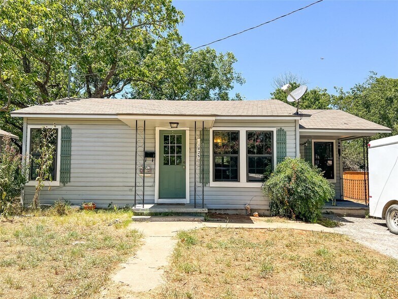 1425 W Groesbeck St, Stephenville, TX à vendre - Photo de l’immeuble – Image 2 sur 39