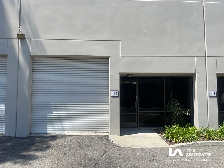 2698 Junipero Ave, Long Beach, CA à louer - Photo de l’immeuble – Image 3 sur 16