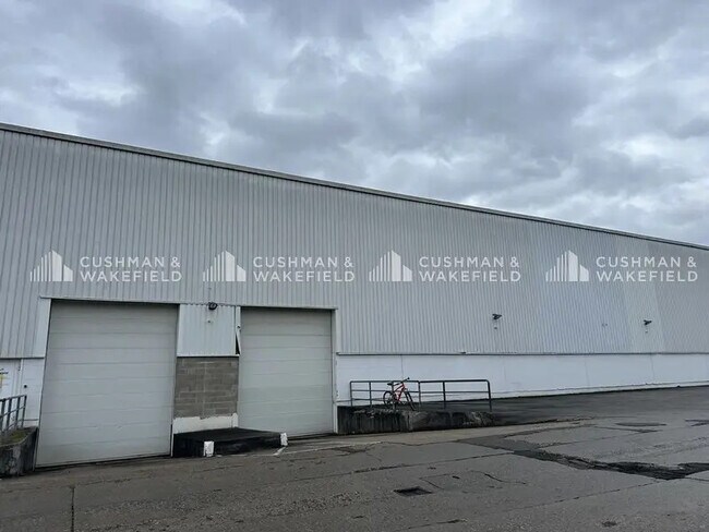 Plus de détails pour Industriel/Logistique à louer