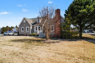 2603 Lafayette Blvd, Fredericksburg, VA à louer Photo intérieure– Image 1 sur 35