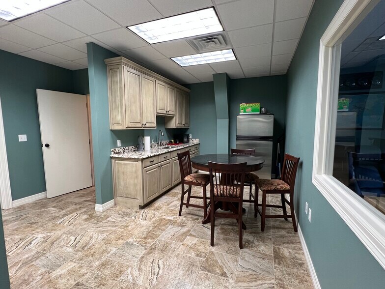 1428 S Broadway St, Sulphur Springs, TX à louer - Photo intérieure – Image 3 sur 14