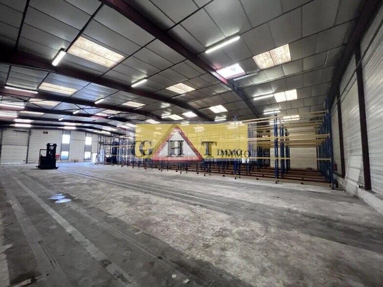 Industriel/Logistique dans Mitry-Mory à louer - Photo de l’immeuble – Image 3 sur 14